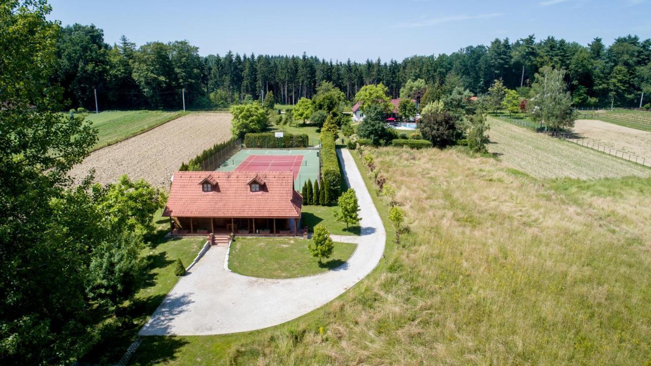 Old Oak House With Pool Villa Marusevec Eksteriør bilde